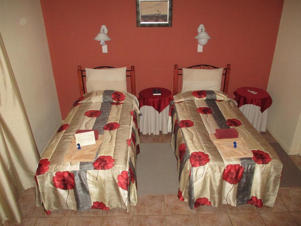 Van Rhyn Guest House Vanrhynsdorp 외부 사진