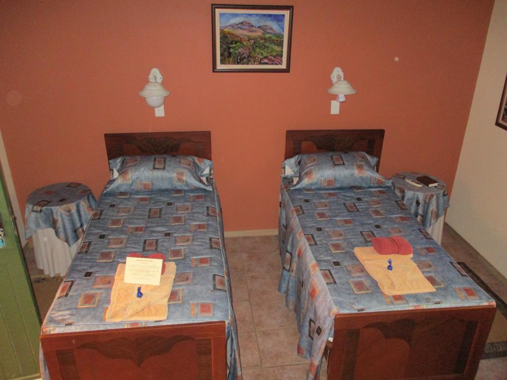 Van Rhyn Guest House Vanrhynsdorp 외부 사진