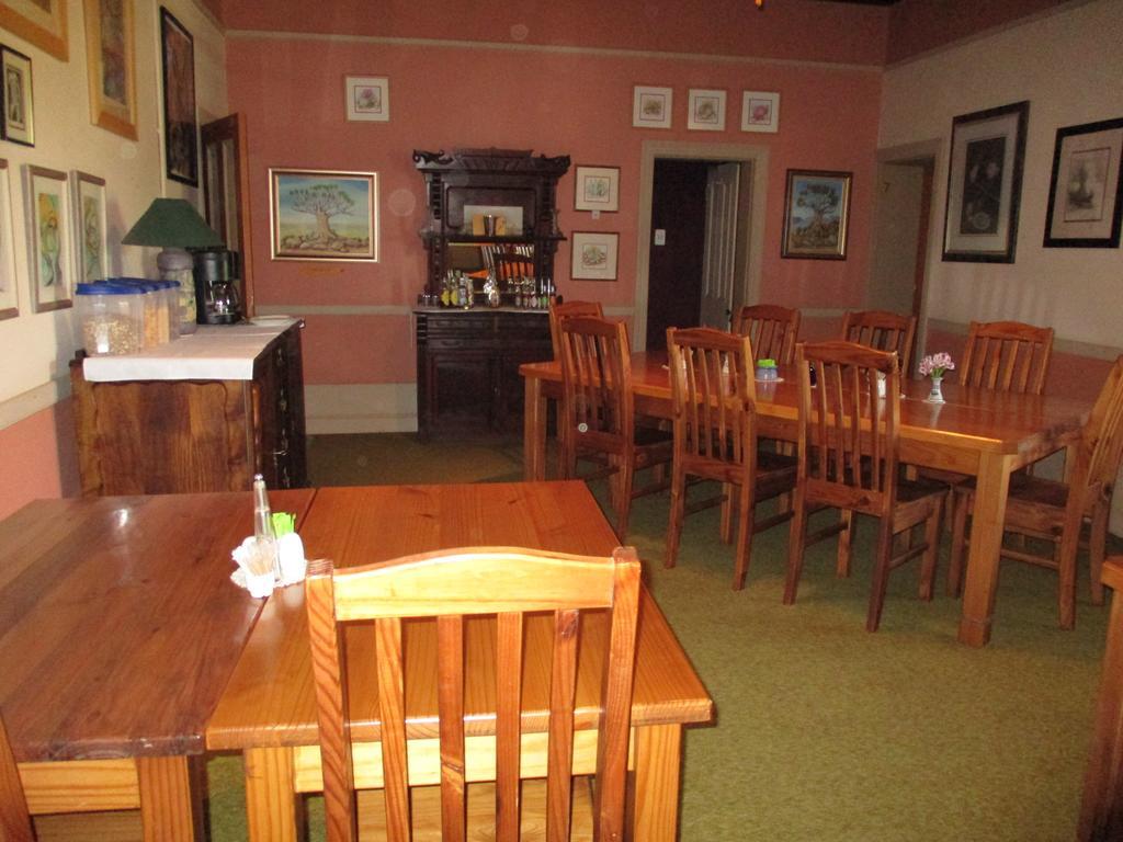 Van Rhyn Guest House Vanrhynsdorp 외부 사진