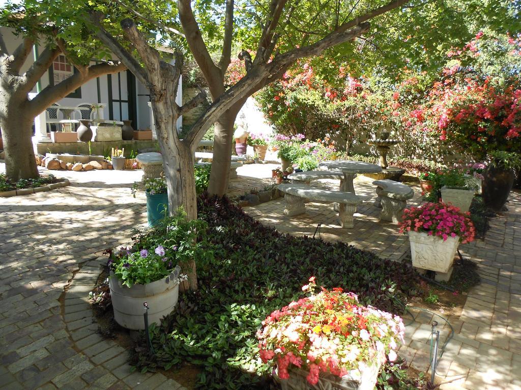 Van Rhyn Guest House Vanrhynsdorp 외부 사진